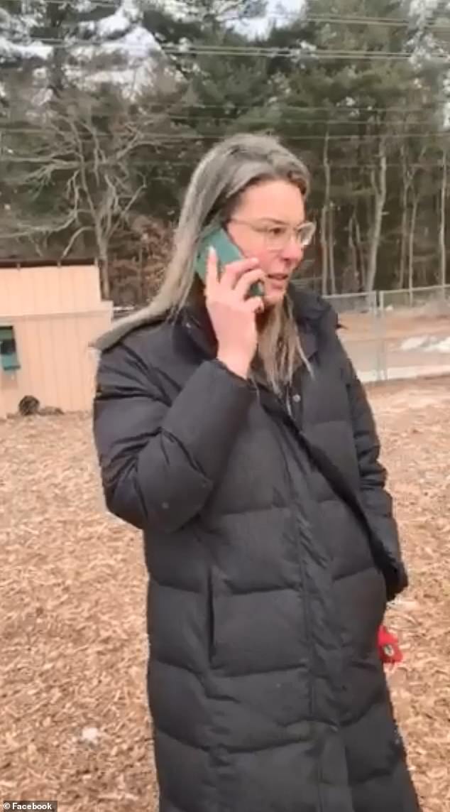 Complex's tweet photo. A white woman calls the police on a black man after his dog humps her dog.

#DogParkDiane told authorities that Franklin Baxley's animal kept "humping" and "assaulting" her dog: https://t.co/Vvktd3VskK https://t.co/sZ7RwUMig5