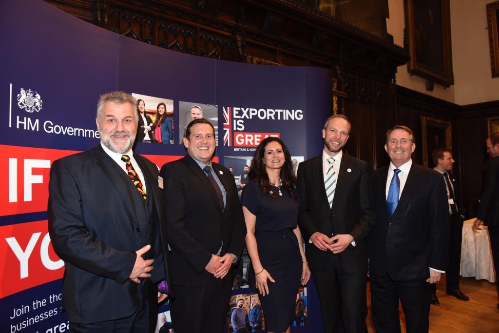 HATTO7's tweet image. Great to meet Dr Liam Fox &amp;amp; Baroness Fairhead this evening along with fellow Northern Powerhouse Export Champions @HarrogateSpring @LiamFox @SaltaireBrewery @Vac_Ex @tradegovuk @#NPHExportChamps