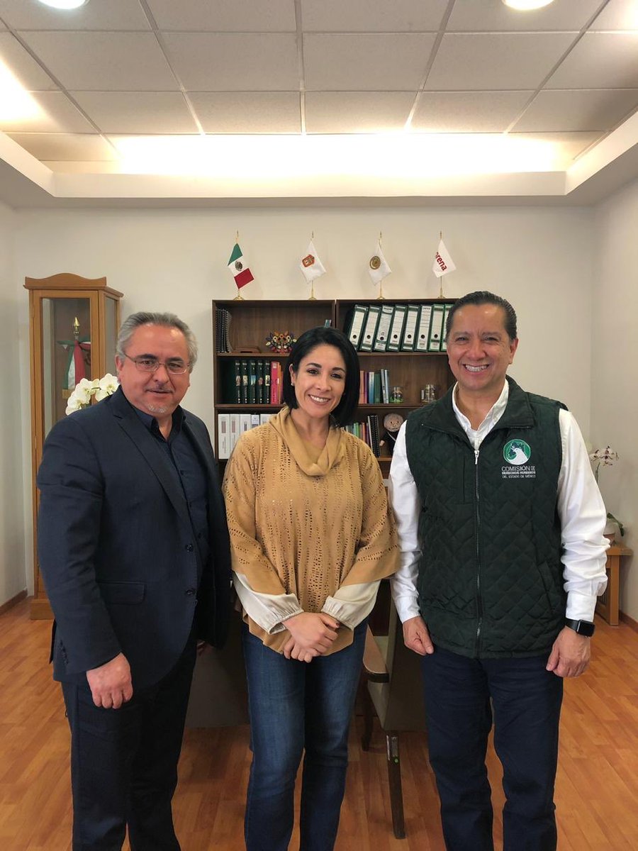JorgeOlveraG's tweet photo. Me reuní con la diputada @KariLabastida y el Presidente de la Red Internacional @famecom_red, Alfonso @GuadarramaRico para afinar detalles sobre la colaboración que emprenderemos para prevenir el feminicidio desde la educación. #Únete #NoEsNo #CodhemContigo https://t.co/LyuFvomyUs