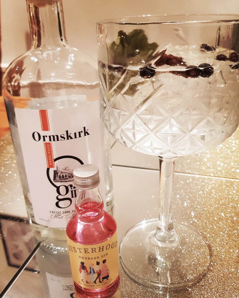 After an amazing <a href="/TheHiveYZ/">The Hive - Wirral Youth Zone</a> event with our friends at <a href="/WirralDistiller/">Wirral Distillery</a> there’s only one way to finish the day: an <a href="/OrmskirkGin/">Ormskirk Gin</a> mixed by the incredibly talented <a href="/NatalieCWoolley/">Natalie Christina</a> 👌🏻