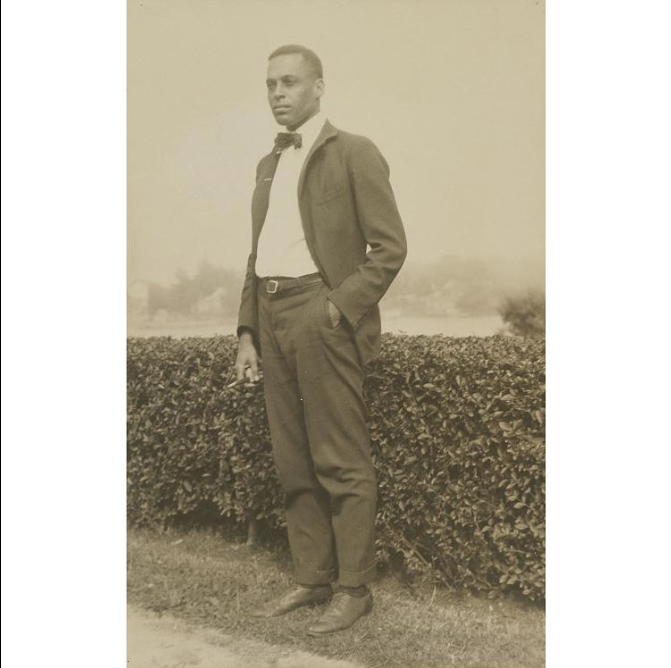 smithsoniannpg's tweet photo. Because of entrenched racial prejudice, Ernest Everett Just was never able to fully join the American scientific community, despite the obvious significance of his research. Learn more in our @googlearts exhibition here: https://t.co/8tRK2dfeDl #BlackHistoryMonth https://t.co/Ok3g3r3aVr