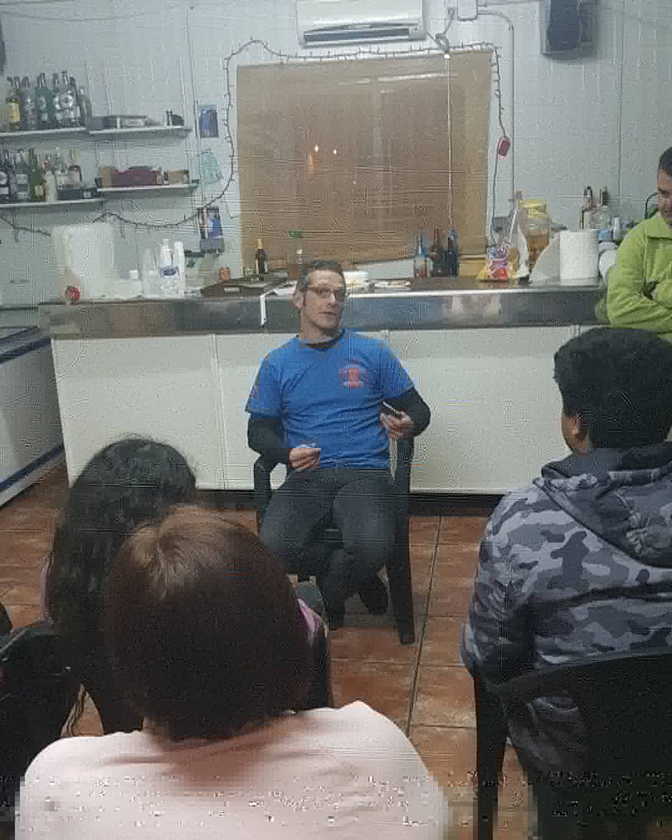 FallaNieva's tweet photo. Hoy nuestro pirotécnico Jose nos ha dado una charla sobre tipos y uso de material pirotecnico! Muchisimas gracias!!!
#HacemosFalla #FallaOlmosNieva #SemanaCultural2019 https://t.co/YatVyEgSJE