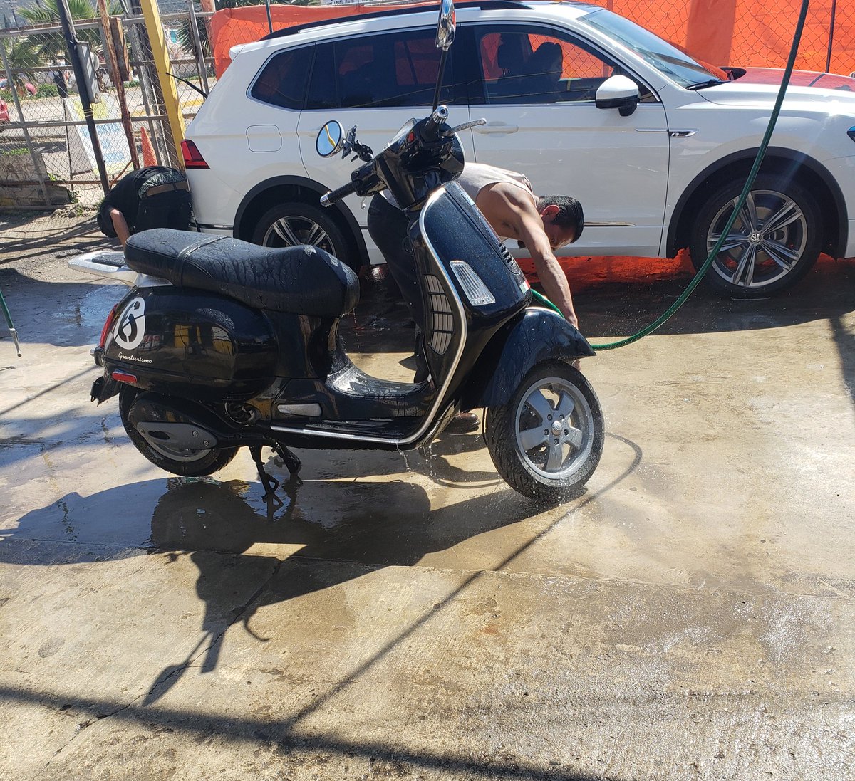 cesarmp's tweet image. La Chavoruques me esta invadiendo!! 😑😑😎😎