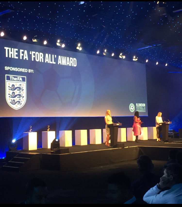 DannyTLynch's tweet photo. Delighted to help bring the brand new @FA For All award to the #LFA19. Big thanks to ⁦@airbounce22⁩ ⁦@Willow_Fdn⁩ for helping to make it happen. And congratulations to the first ever winners ⁦@MuslimahAsso⁩ #ForAll https://t.co/abP0Mm7SlI