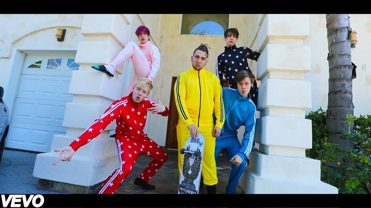 jakewebber's tweet photo. RT FOR A FOLLOW
TRAP HOUSE ANTHEM (OFFICIAL MUSIC VIDEO)
https://t.co/g51kWADmxr

#goodbyetraphouse https://t.co/saui4RF7iI