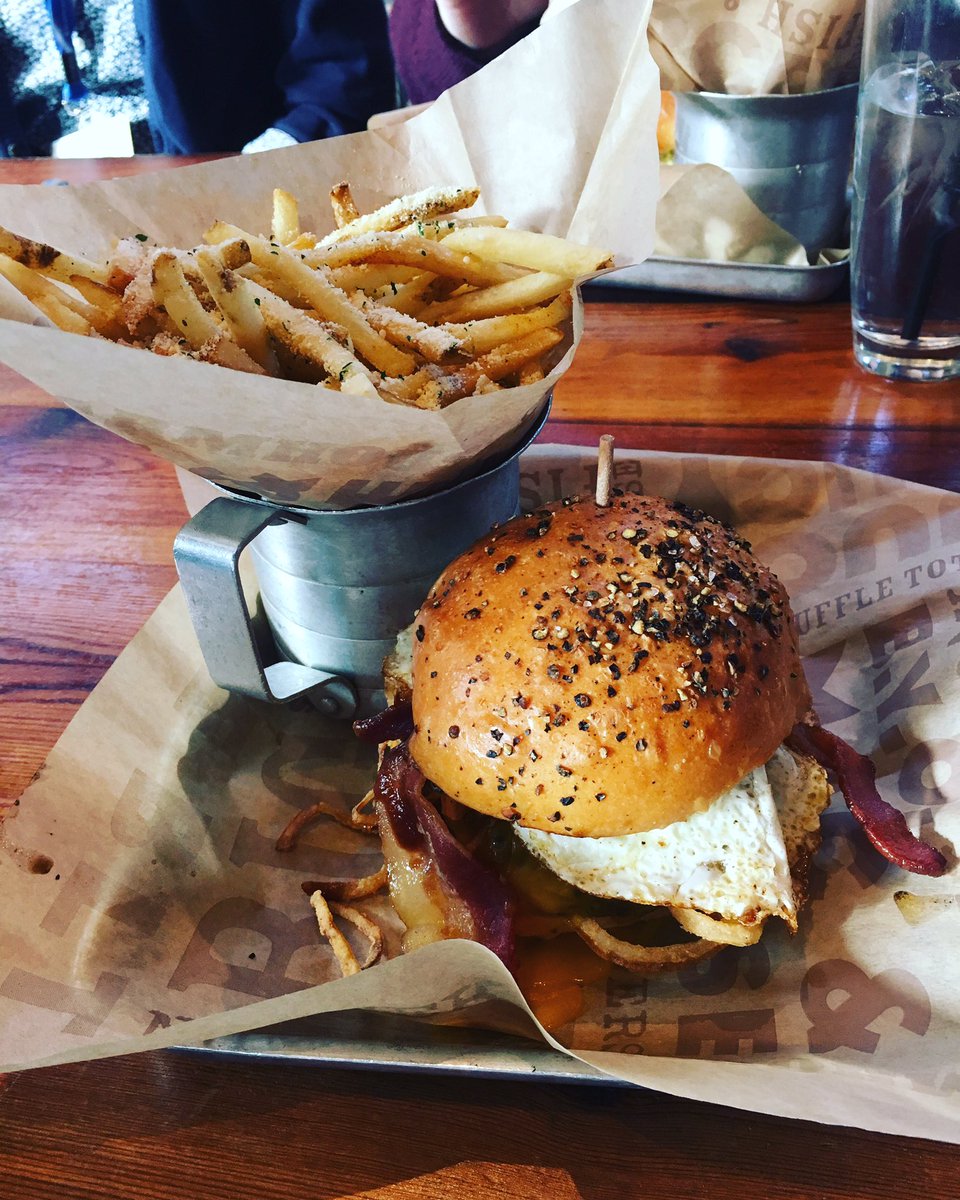 westminster360's tweet photo. This burger was TOO GOOD not to post. Exploring cities and finding amazing restaurants is a highlight of these trips!!! #brgrkitchen #acda https://t.co/ZGjoq7HjCh