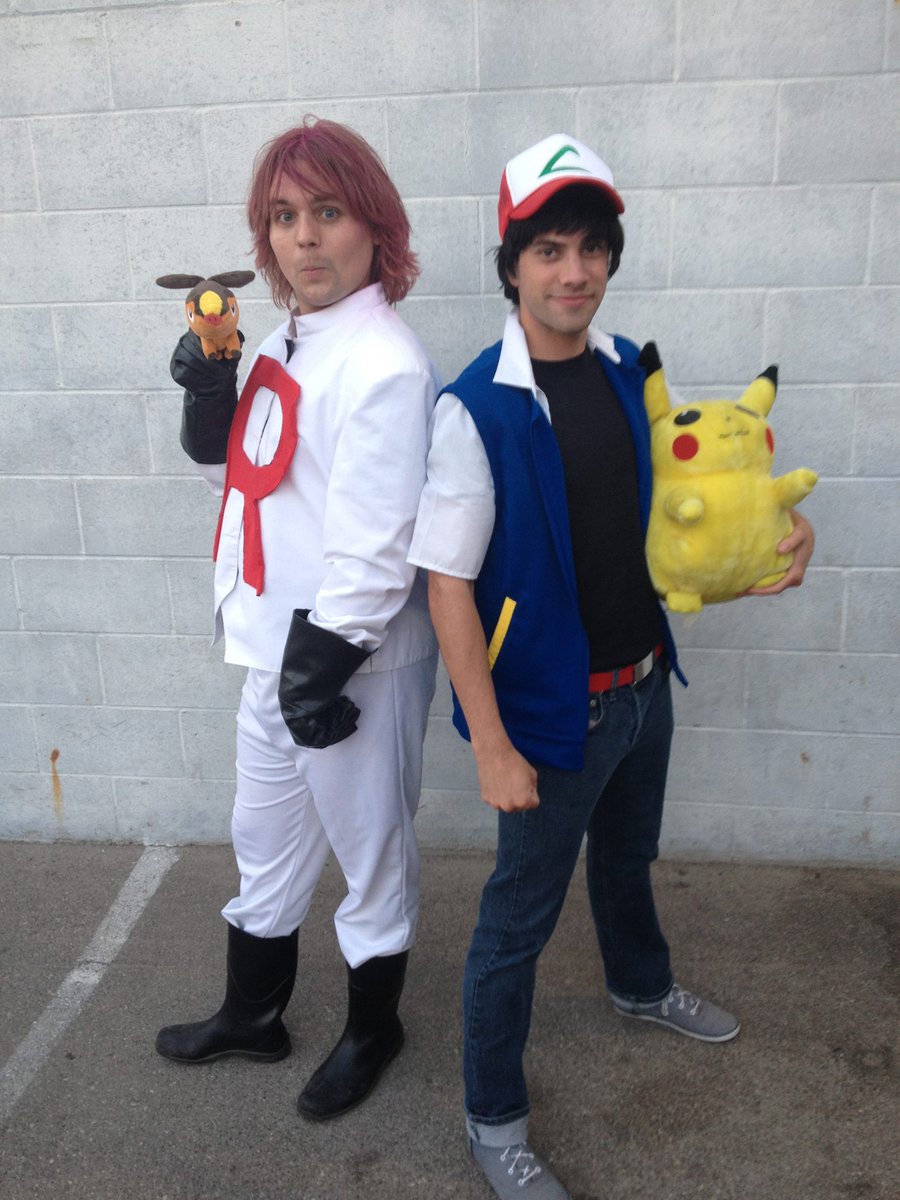 actioneventsla's tweet photo. If there's one thing that #TeamRocket &amp; the #Pokémon masters can agree on it's soaking up the #LA sun before it rains!

PS. The #DetectivePikachu movies comes out in only a few months 😲

Planning on having a #Pokémonparty? 

ACTION EVENTS LA
https://t.co/vVBDGAICgc 
818-669-3302 https://t.co/Skk8gChfWP