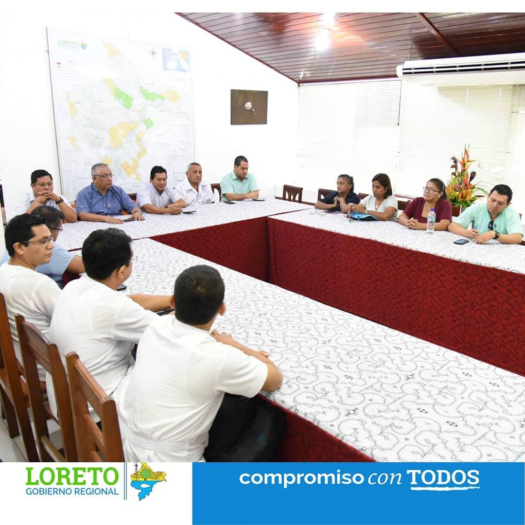 goreloretoperu's tweet photo. Gobernador, se reunió con los dirigentes de los diferentes gremios del sector salud para atender sus demandas. Uno de los compromisos importantes es realizar la anulación del término de contrato CAS a los trabajadores de DIRESA para su continuidad laboral https://t.co/MKi9dudxYL
