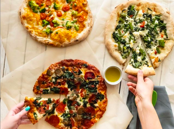 TommysSuperfood's tweet image. Tommy's veggies come as they are. They're not disguised as sausage or parading as pizza crust. These are veggies pure and simple (and beyond tasty). That said, top your cauliflower crust pizza with Tommy's super greens and call it a delicious collaboration. #ThinkVeggiesFirst