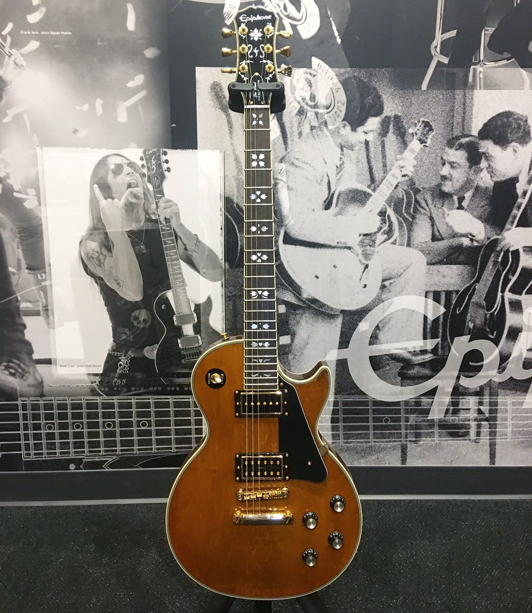 Epiphone's tweet photo. Natural ✨ #epiphone https://t.co/7C3P50yepG