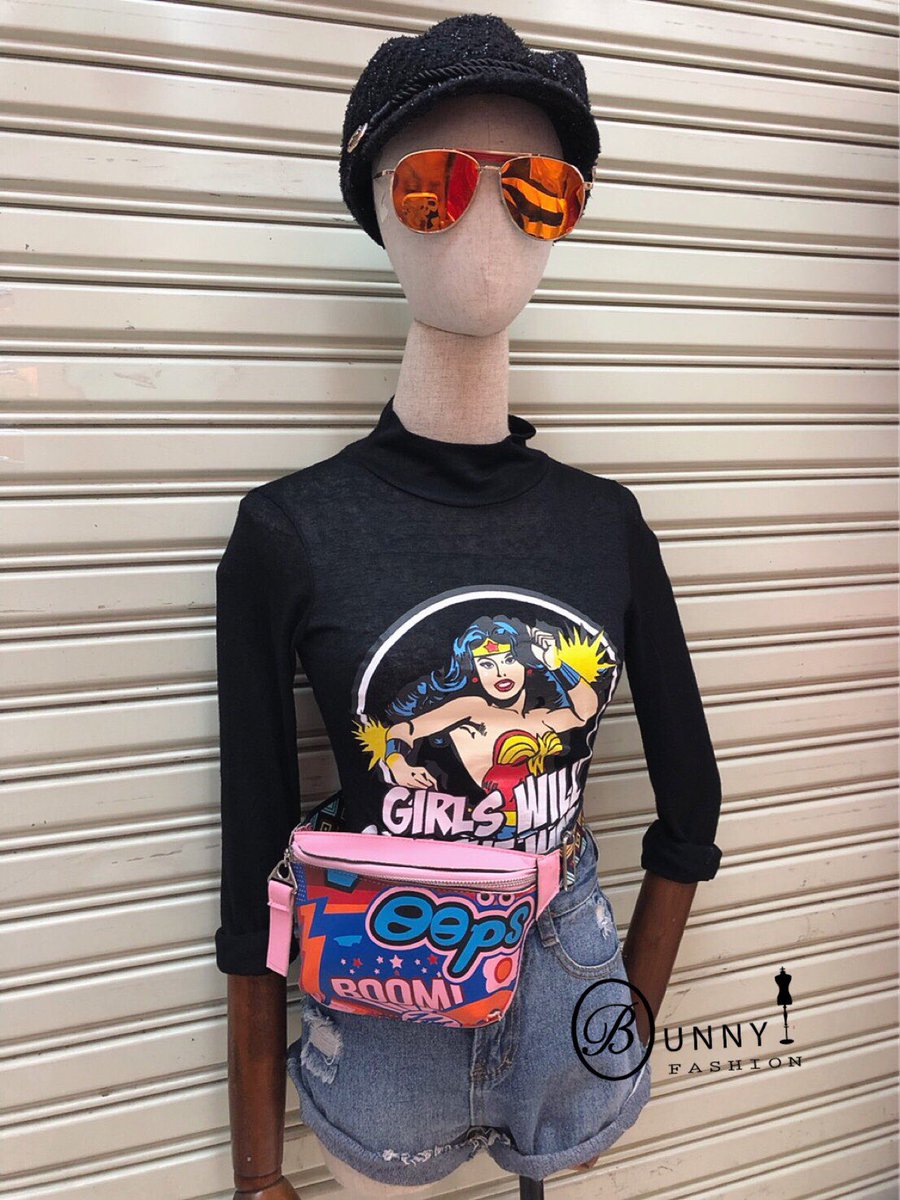 onemoreshop's tweet photo. เสื้อคอปีน ลาย Wonder Woman เนื้อไม่หนา เนื้อผ้าไม่ต้องรีดสบัดใส่ได้เลย มี2สี ขาว ดำ 
อกยืดถึง38” ยาว23”
ราคา 290.-
#เสื้อผ้าสายฝอ #ชุดเดรช #บอดี้สูทแฟชั่น #สินค้านำเข้า #กางเกงยีนส์ #เสื้อเชิ้ต #ชุดเซ็กซี่ #เสื้อผ้าเกาหลี #เสื้อผ้าสไตล์เกาหลี #เสื้อผ้าราคาถูก #howtoperfact #ถูก https://t.co/Xj4tFHJRge
