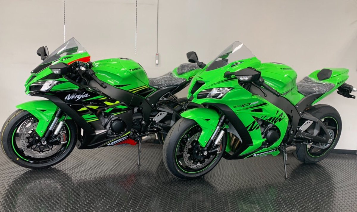 八尾カワサキ Yaokawasaki Twitterren Ninja Zx 10r シリーズ入荷 19年 Ninja Zx 10r Krt Edition Ninja Zx 10rr が入荷しました カワサキスーパースポーツモデルをぜひ店頭でご覧下さい Zx10r Zx10rr Krt カワサキ スーパースポーツ 八尾 八尾カワサキ Yaokawasaki Twitterren Ninja Zx 10r シリーズ入荷 19年 Ninja Zx 10r Krt Edition Ninja Zx 10rr が入荷しました カワサキスーパースポーツモデルをぜひ店頭でご覧下さい Zx10r Zx10rr Krt カワサキ スーパースポーツ 八尾