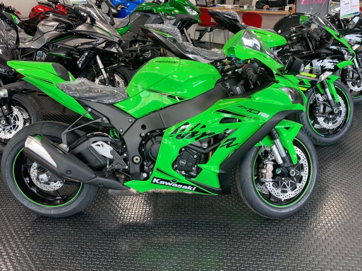 八尾カワサキ Yaokawasaki Twitterren Ninja Zx 10r シリーズ入荷 19年 Ninja Zx 10r Krt Edition Ninja Zx 10rr が入荷しました カワサキスーパースポーツモデルをぜひ店頭でご覧下さい Zx10r Zx10rr Krt カワサキ スーパースポーツ 八尾 八尾カワサキ Yaokawasaki Twitterren Ninja Zx 10r シリーズ入荷 19年 Ninja Zx 10r Krt Edition Ninja Zx 10rr が入荷しました カワサキスーパースポーツモデルをぜひ店頭でご覧下さい Zx10r Zx10rr Krt カワサキ スーパースポーツ 八尾