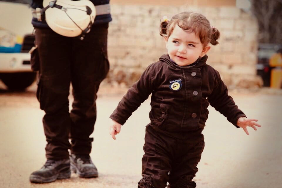 AmenahMasri's tweet photo. Sugar and spice and everything nice 💙💛
#WhiteHelmets
#HumansOfIdlib https://t.co/xFo370xNRB