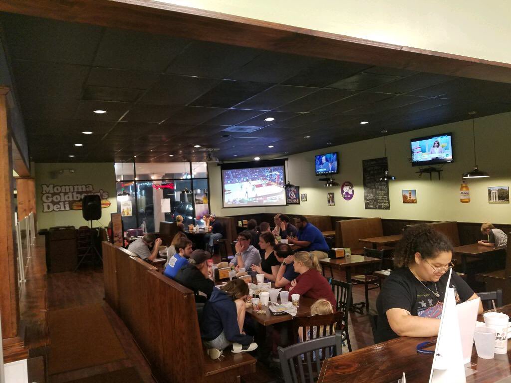Scenes from last Thursday’s Live Trivia! If you are looking for some fun and enjoy a challenge, don’t forget good food, good fun, cold beer starts tonight at 6:30 see you there!  #livetrivia #coldbeer #mommagoldbergs