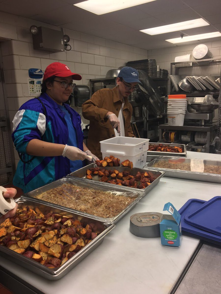 frnncsu's tweet photo. Look how much food we recovered! It’s all thanks to you guys so keep on the lookout for volunteering spots on the excel sheet!
#NCSU #FoodRecoveryNetwork https://t.co/dYLnEePJvq