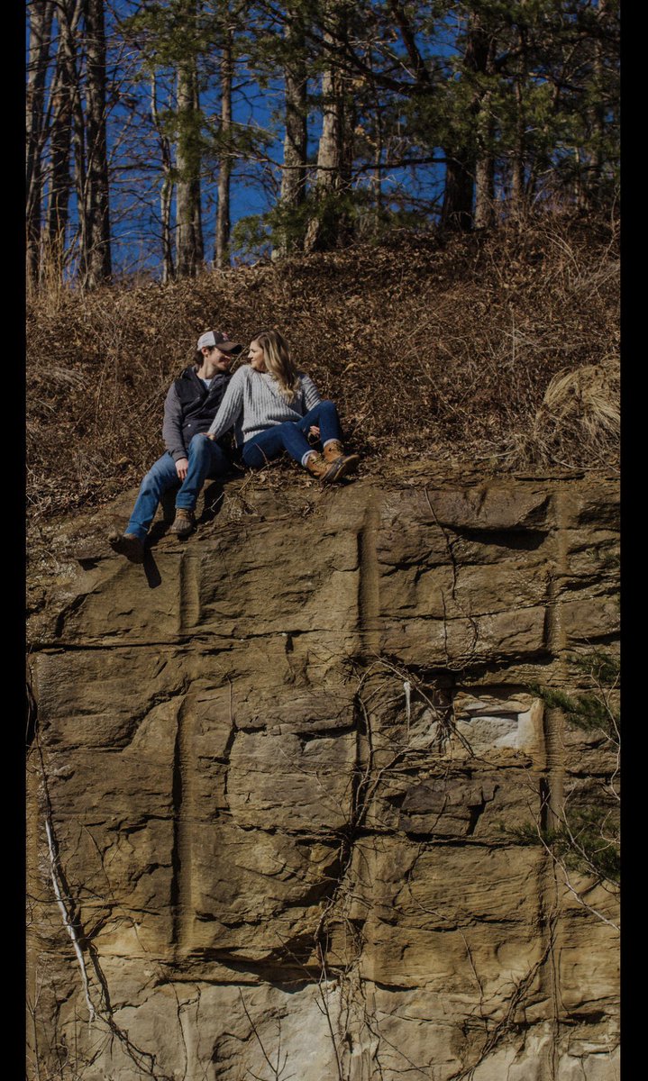 CoriConley13's tweet photo. You can’t see, but I have leaves and branches stuck in my hair and sweater from hiking up to this spot. #worthit #iwasterrified https://t.co/Z47ud7wX76