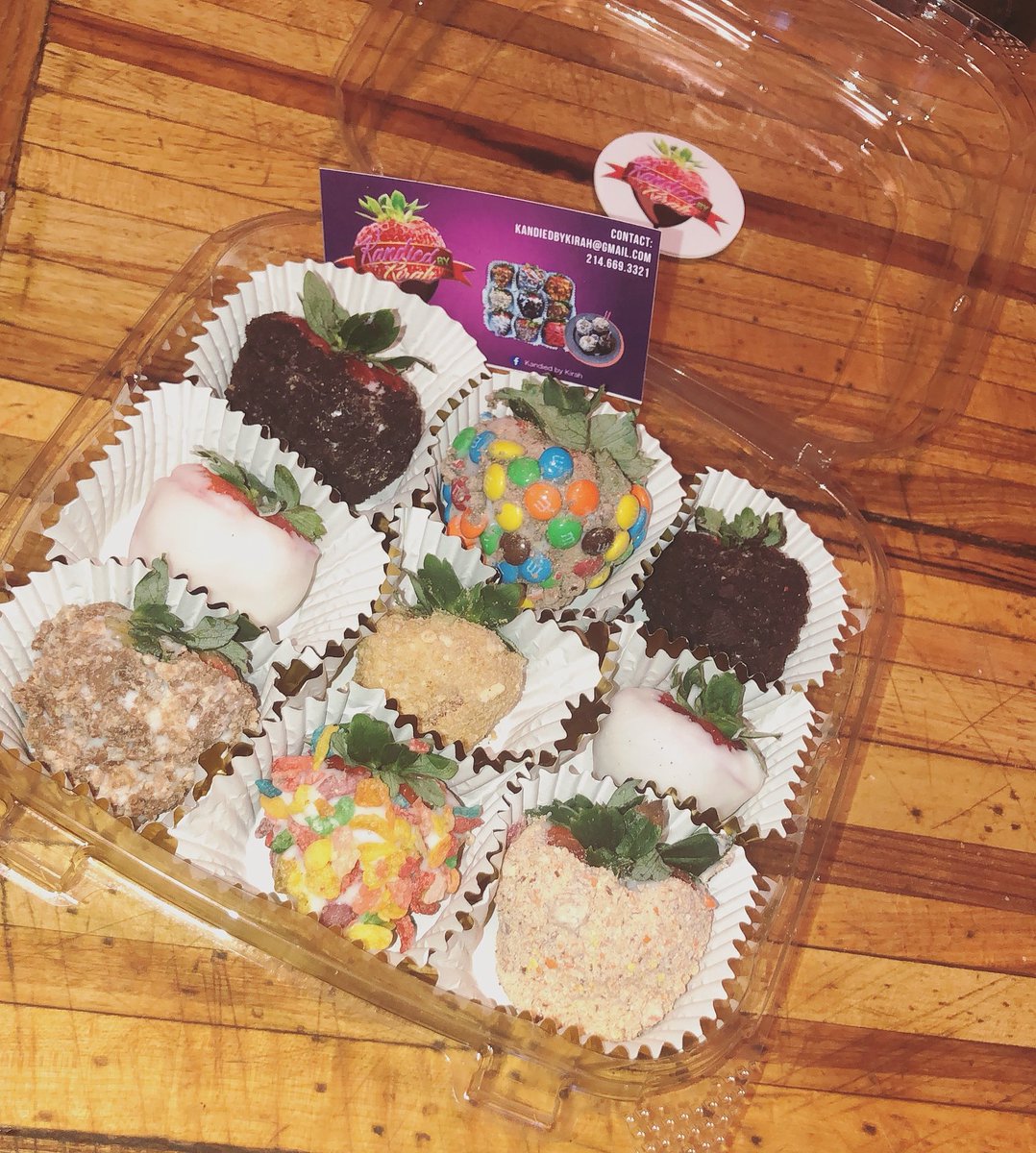 kandiedkartel's tweet photo. Cheesecake Stuffed Chocolate covered 🤤🍓-
-
-
-each pictures contains cheesecake chocolate covered berries ❤️ https://t.co/vEwJc78Ffs