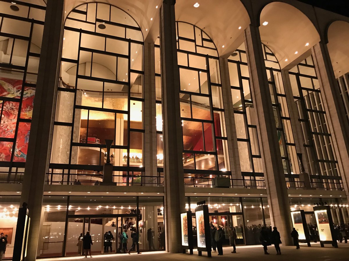 VAHSmusic's tweet photo. Getting ready for performances at Lincoln Center! #vahsmusicnyc2019 https://t.co/pCoz5DtYUY