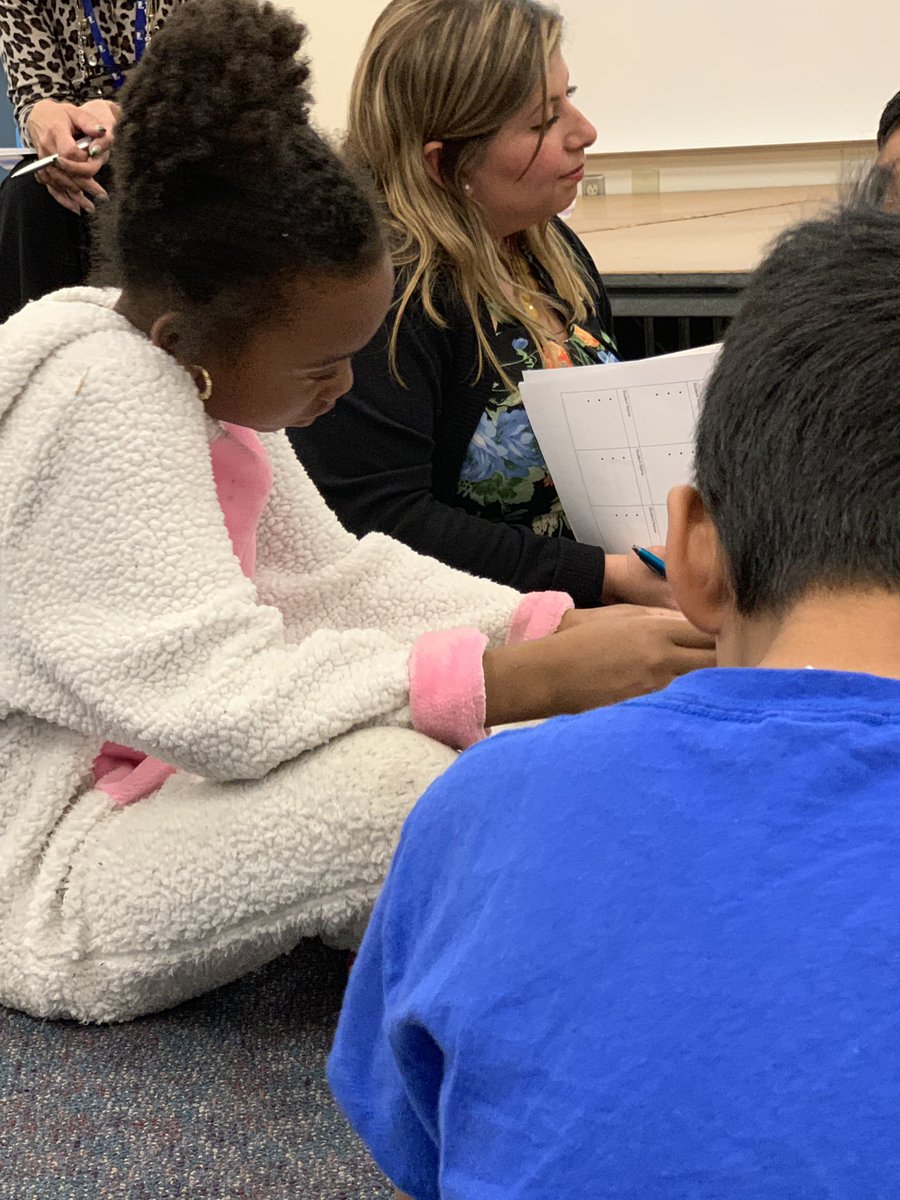 WestHeidemarie's tweet photo. @ntdelgadillo modeling a strategy group lesson #rowlandreads @hollingworth_el @RowlandSchools https://t.co/GwJegp8tTx