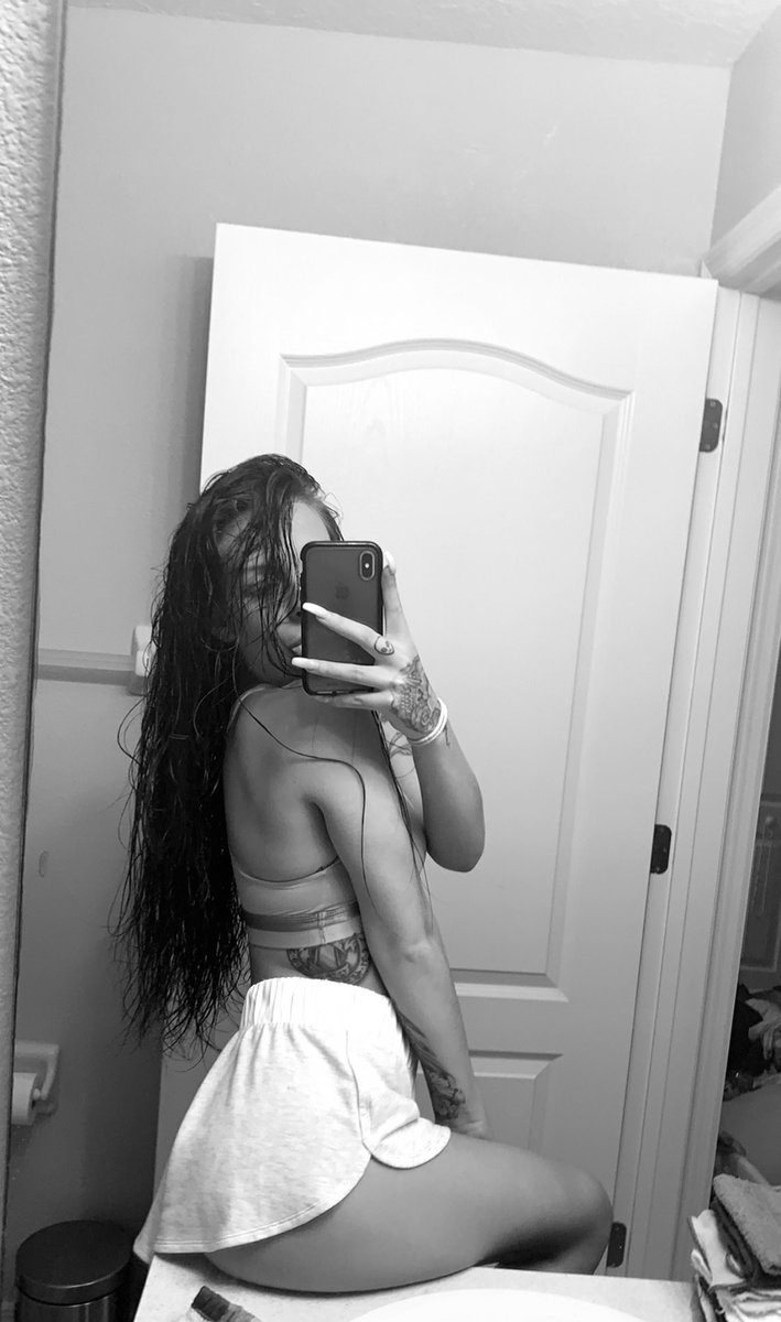 mirandaakxo's tweet photo. https://t.co/6EbU3CpDXO