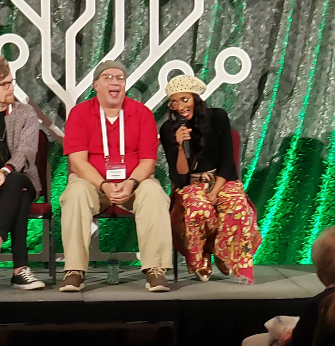 RelativeRace's tweet image. Pretty much anytime Michael told a story during the panel:

@austenwill: &quot;That is NOT what happened&quot;

#RootsTech2019