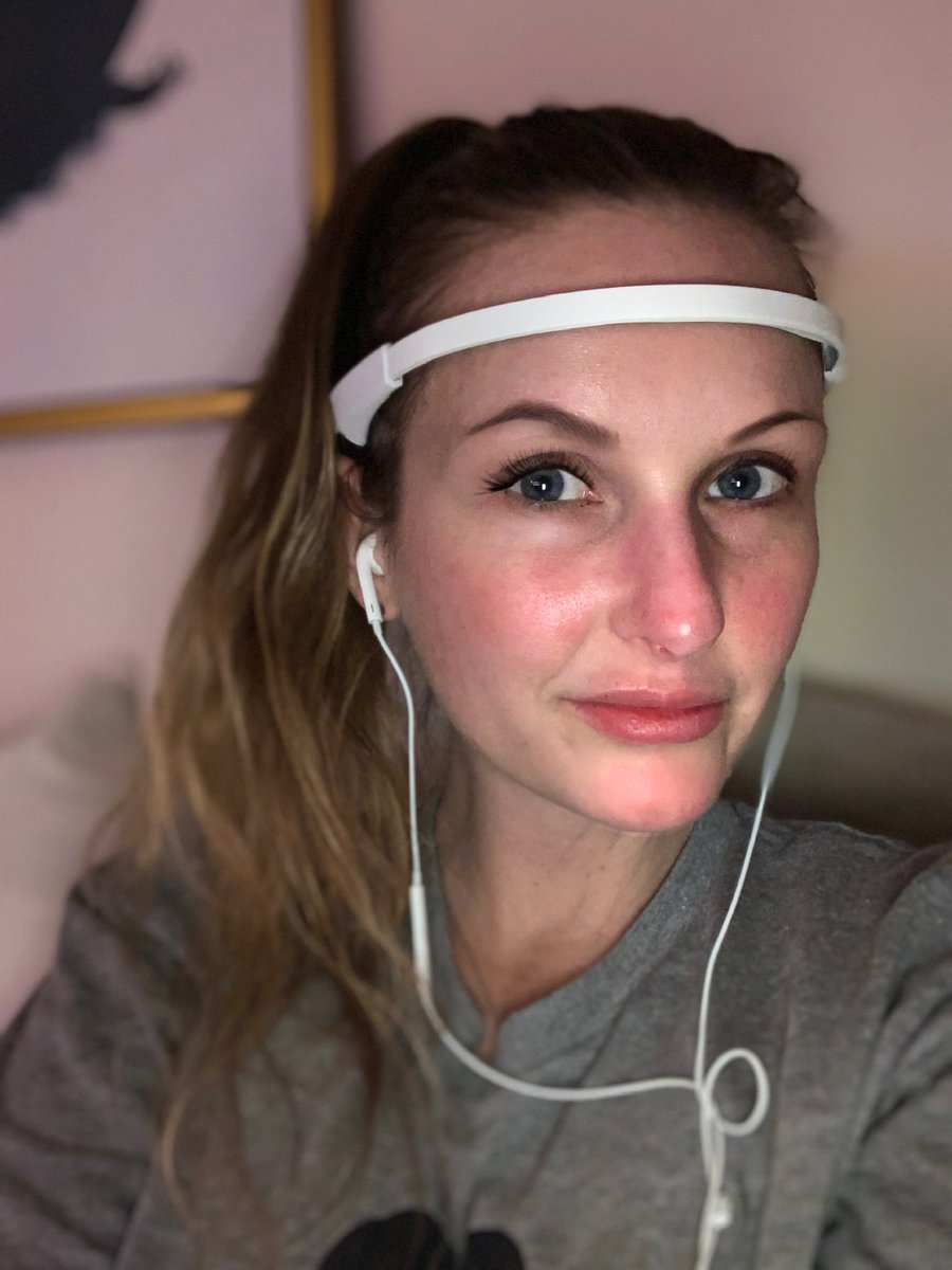 CourtneyDawson's tweet photo. Just museing around 🧘‍♀️#musemeditation #ohm #zen https://t.co/Uo0oIkB6fh