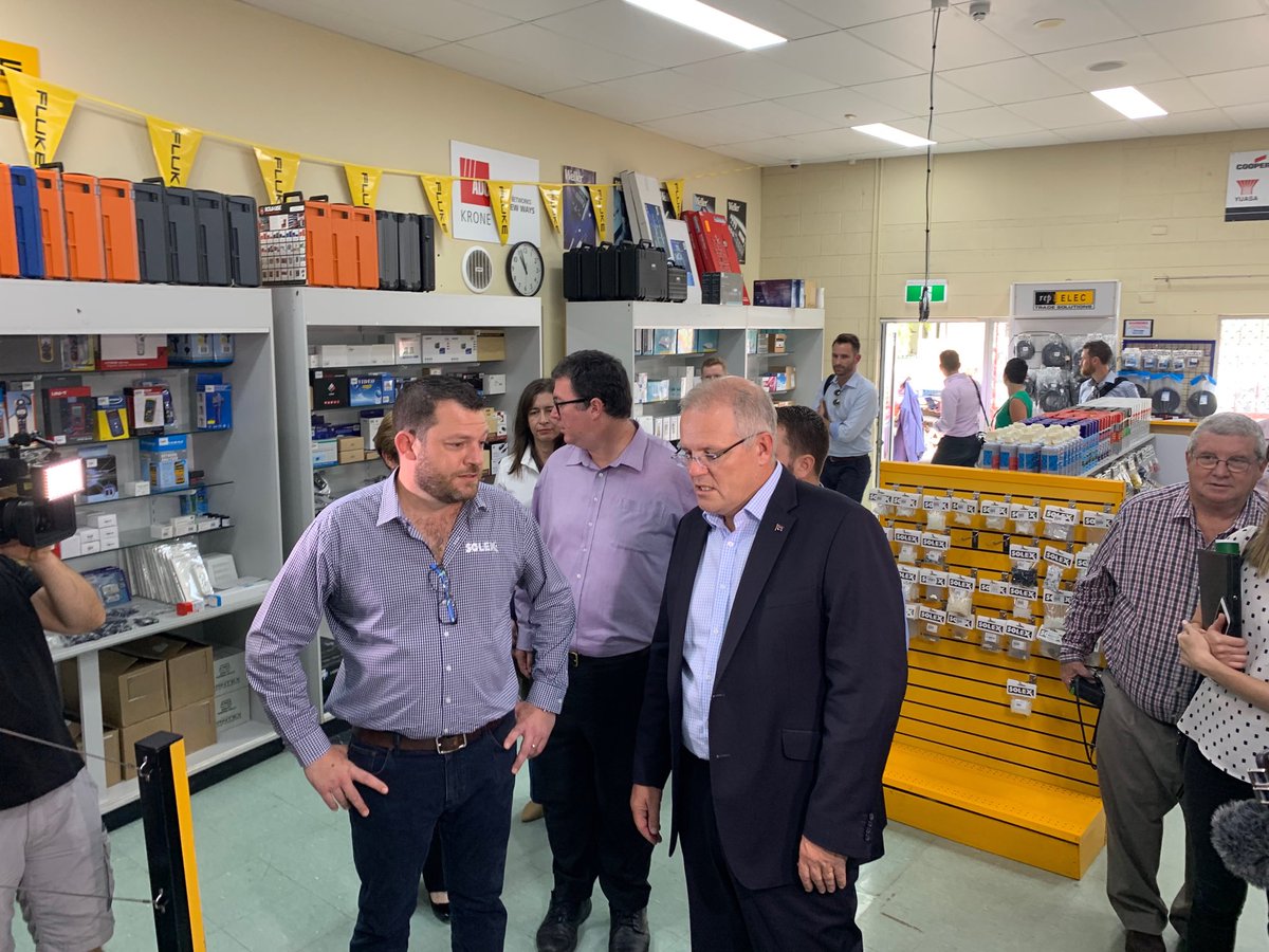 Scott Morrison meets with flood affected businesses during a visit to Townsville ⁦<a href="/abcnews/">ABC News</a>⁩
