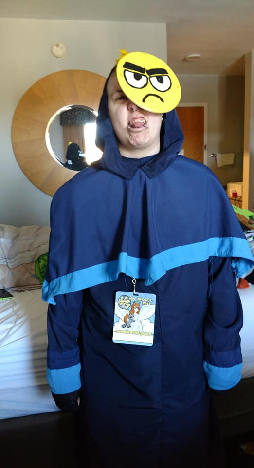 GrndMasterFrown's tweet photo. I was one frowny little man for Yamacon #masterfrown #unikitty #cosplay #yamacon https://t.co/M6a9qdnAR6