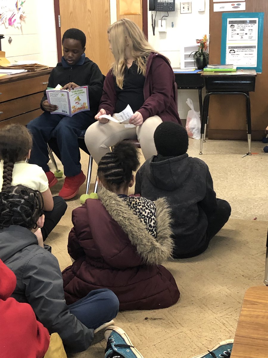 MrsEMcKnight's tweet photo. We ❤️ having third graders come read to us! #makingconnections #clarifying #adjustingreadingspeed @SpeasGlobal https://t.co/nwDi6GwO6b