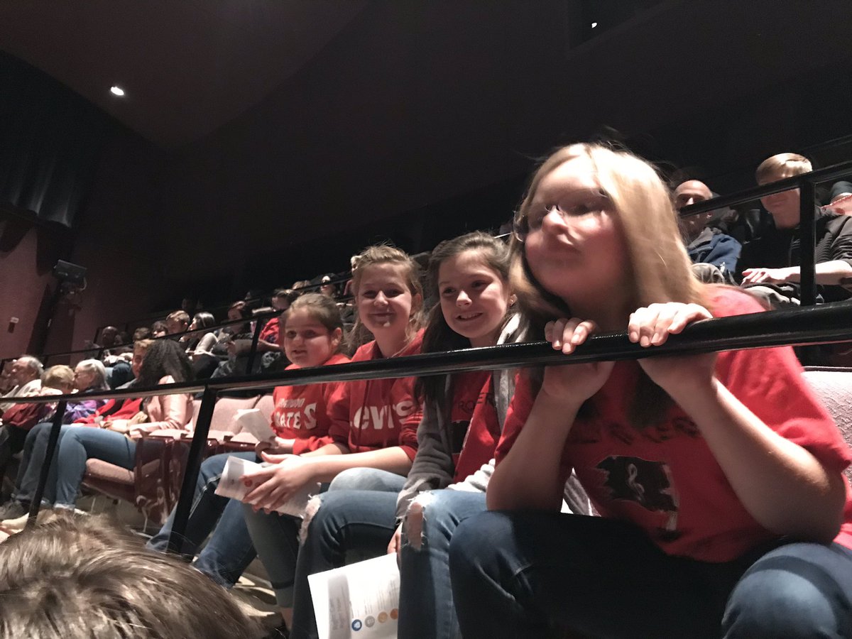 houstonk07's tweet photo. Ready for The Lion King with these great BI Honor Choir students. #BIrocks https://t.co/boll01rpE4