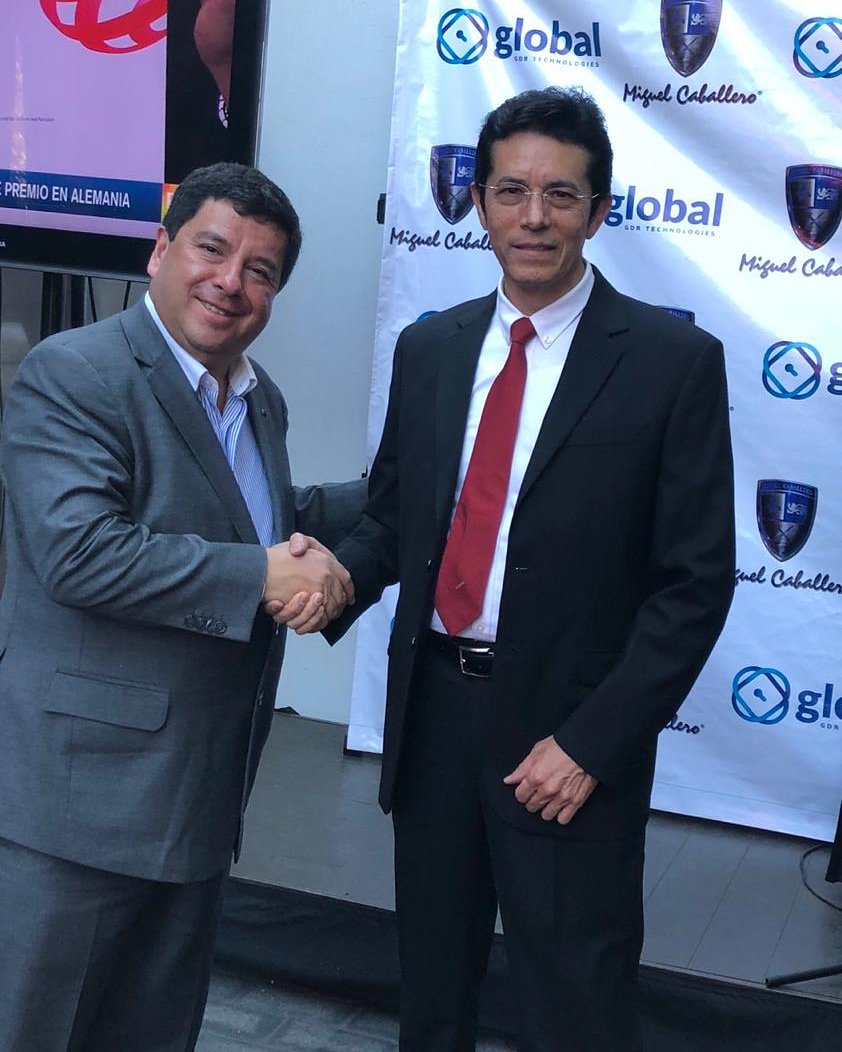 mcaballeroofic's tweet photo. Gran apertura en Guadalajara 🇲🇽 y grandes aliados @GlobalGDR.
📍 Av. Lapizlázuli 2960 Residencial Victoria.

#MiguelCaballero #MiguelCaballeroMéxico #Boutique #Fashion #Guadalajara #RopaBlindada #RopaAntibalas https://t.co/4JhlHNpa3C