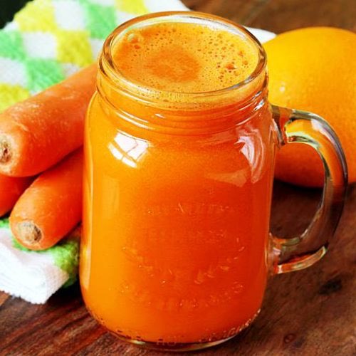 *Rebar Special* Start your day with Fresh squeezed orange or carrot juice is $5 for 12oz. #healthyliving #healthylifestyle #freshorangejuice #freshcarrotjuice #rebarmodernfood #bastionsquare #yyj #yyjeats .