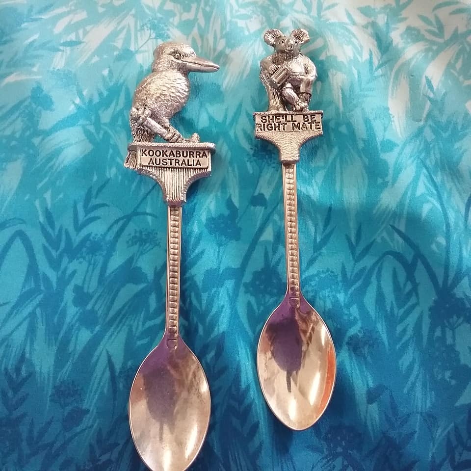 orange_daze's tweet photo. A sample of our many #teaspoons #orangedaze #orange_daze #retro #vintage #kitsch #collectibles #tea #kitchenalia #australia #australiana #souvenir #collectors #boxed #sets #koala #kangaroo #currency #italian #forsale #followvintage https://t.co/kG3b43C5Hj
