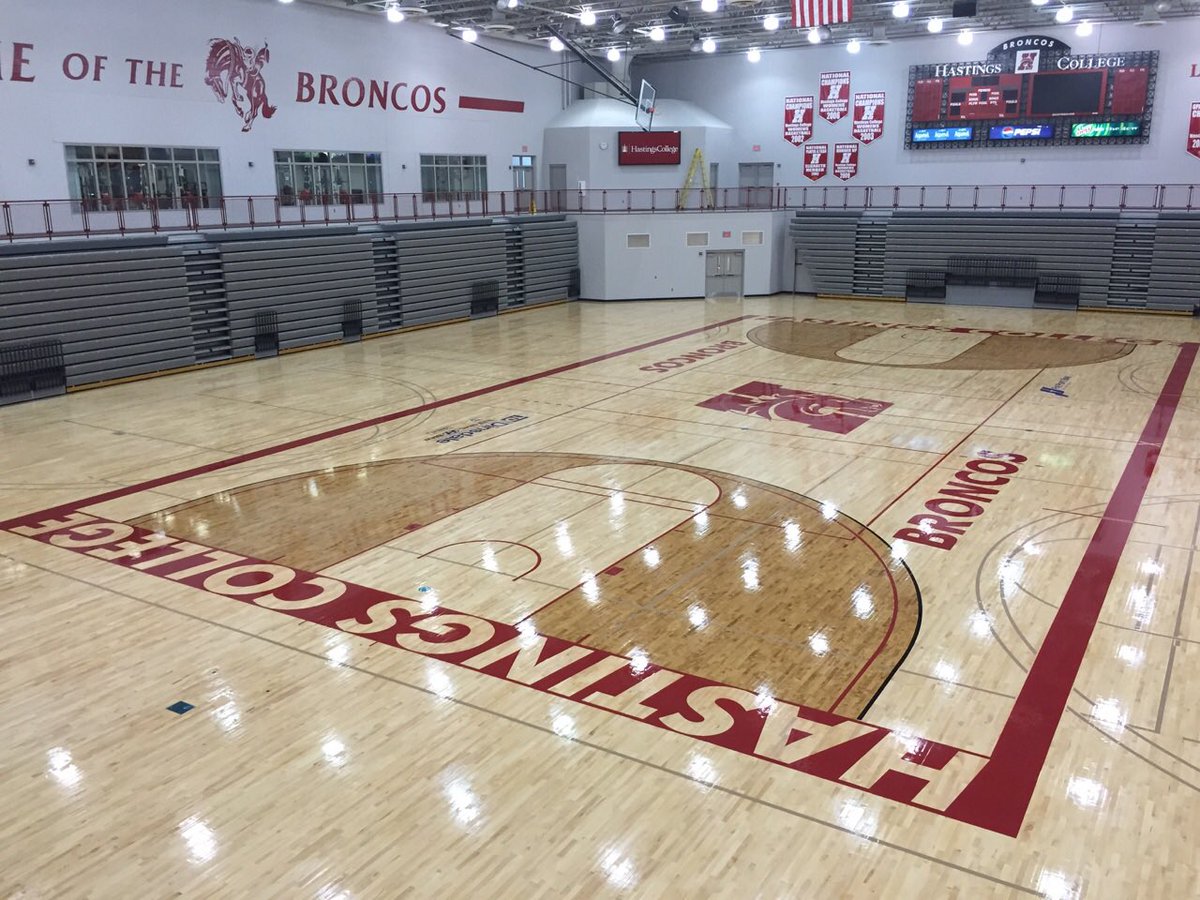 evan_kingston's tweet photo. I am very excited to announce that I will be continuing my academic and basketball careers at Hastings College! Thank you to my coaches, teammates, family, and friends. None of this would be possible without them. Go Broncos‼️🐴 https://t.co/ps71IBh8nj