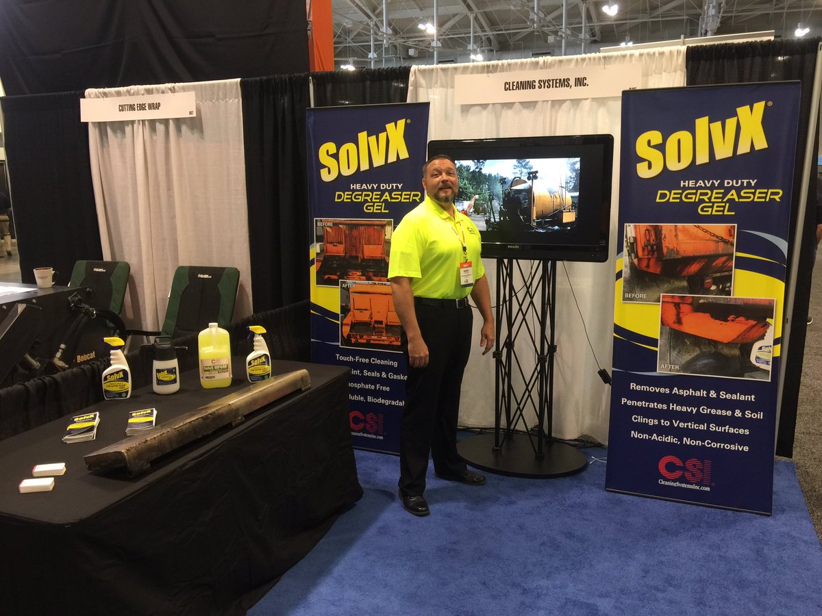 CSICommTrans's tweet image. Awesome day @PavementExpo #NPE2019.  Lots of great people and conversations on assisting new customers with their cleaning issues.  #solvxhddg #pavement #asphalt