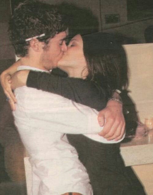 ocbitches's tweet photo. rachel and adam were such a good couple https://t.co/WfLfxKZuhY