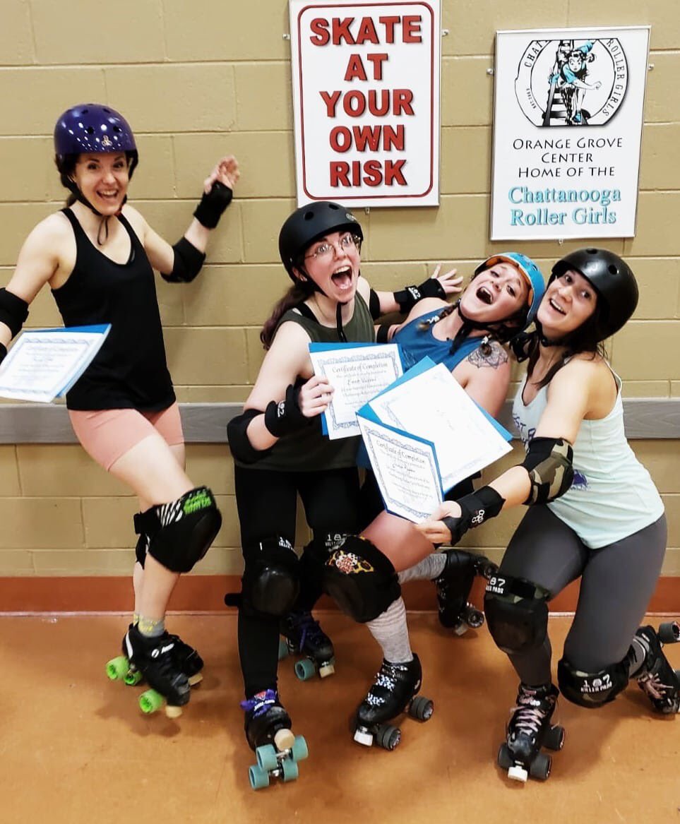 chattaderby's tweet photo. We got some new boot camp graduates at practice tonight!!! Yasss!!! 😍 #freshmeat #futurerollergirls #teammates #crg #chattanoogarollergirls #brailers https://t.co/ZWqqQUtjRS