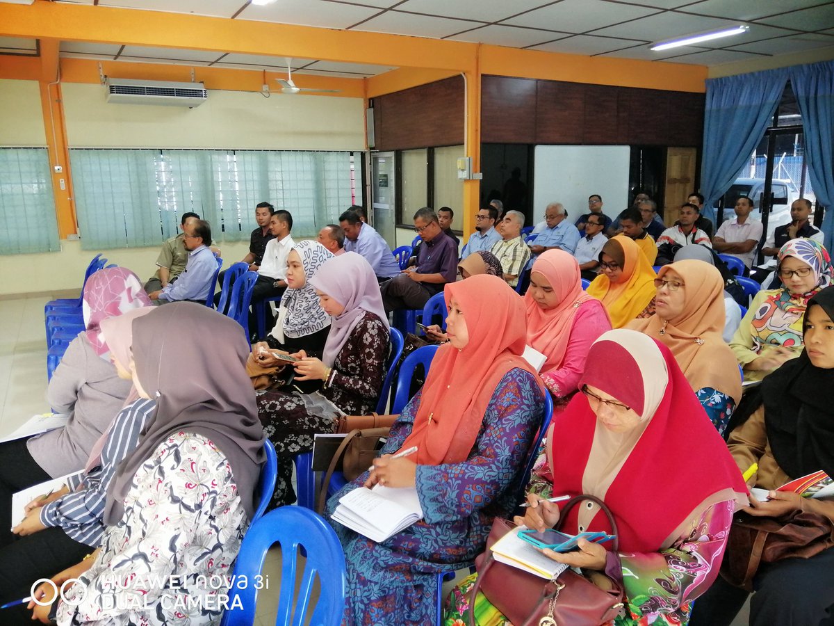 CUPMADA's tweet photo. Taklimat Khas Sempena Mesyuarat Agung Unit Tahun 2019 Peringkat Wilayah 1, Perlis
#madamabeles
#CUP
#TeamBPIP
#PPKBerjayaPeladangSejahtera
#TeamPPKPerlis #CUPMADAPerlis https://t.co/0pXYetlOMy