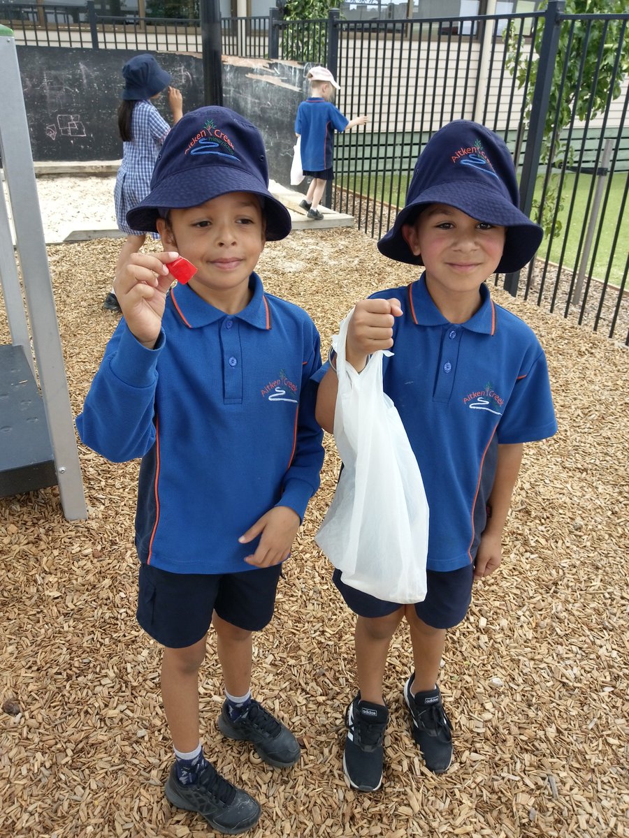 MrsMladenis's tweet photo. Check out our newest blog post https://t.co/CLa35Sf0Cd #CleanUp #CleanUpAustraliaDay https://t.co/6WAGrCiONE