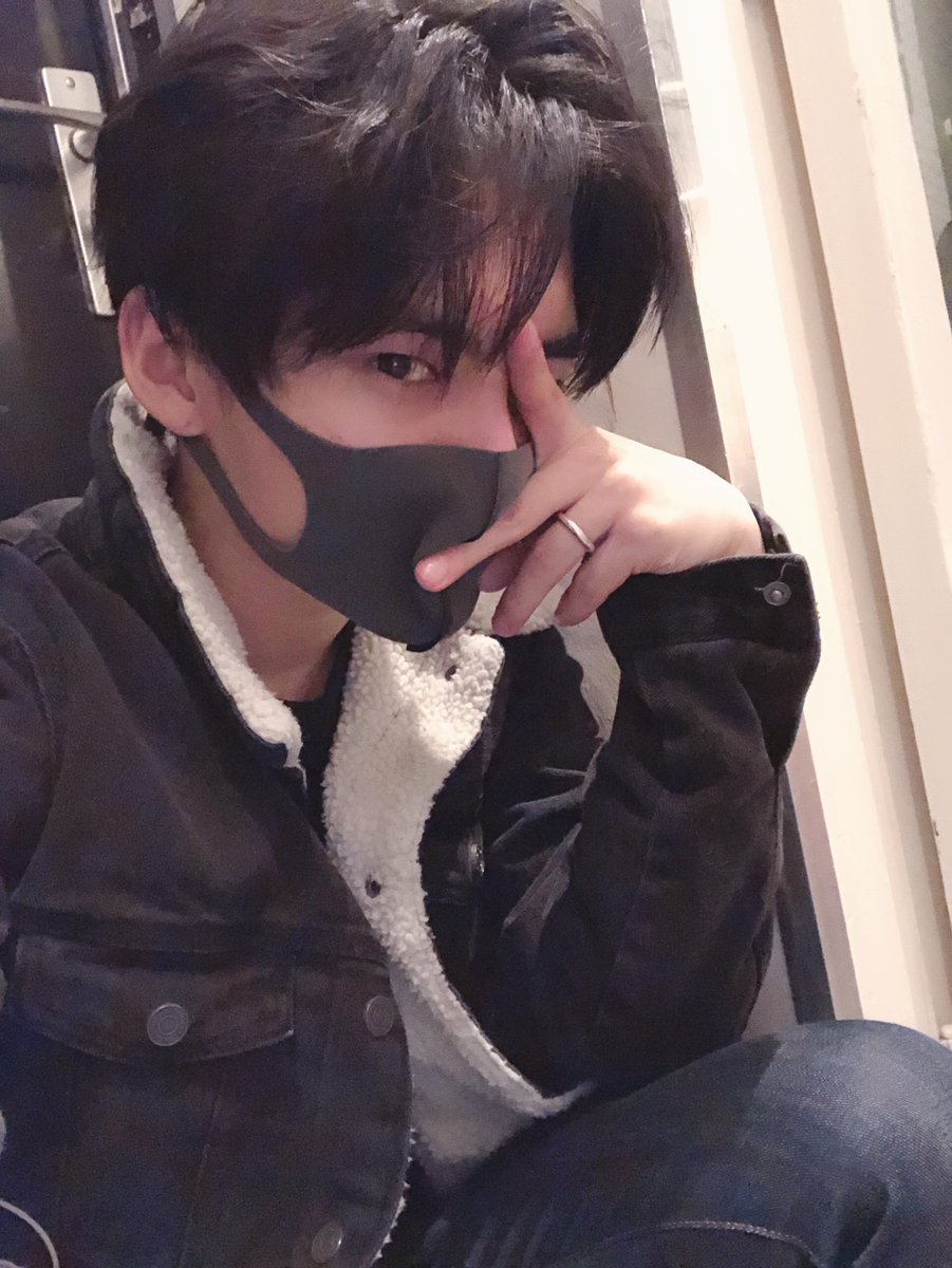 official_ACE7's tweet photo. [#에이스_준] Thank U Amsterdam✌🏻😍
#Netherlands #Amsterdam https://t.co/qK3zZSJZSc