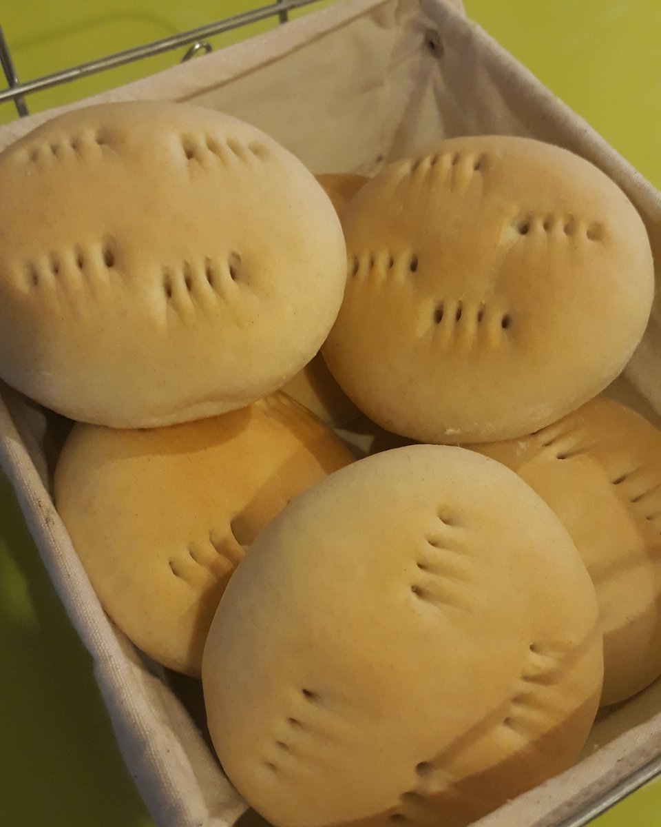 doblecerox's tweet image. En mis historias de instagram dejé un tutorial para hacer estas bellezas 😋
