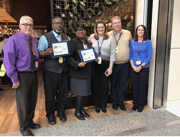 espresso613's tweet photo. DFW celebrating Milestone Anniversaries. Congratulations to Brian Thomas and Jacqui Turner both with 30 years. So glad you are part of this amazing DFW team! #DFWrocks #beingunited @weareunited @barkleyscotty @GrewalMandee https://t.co/SbIVOR6iHW