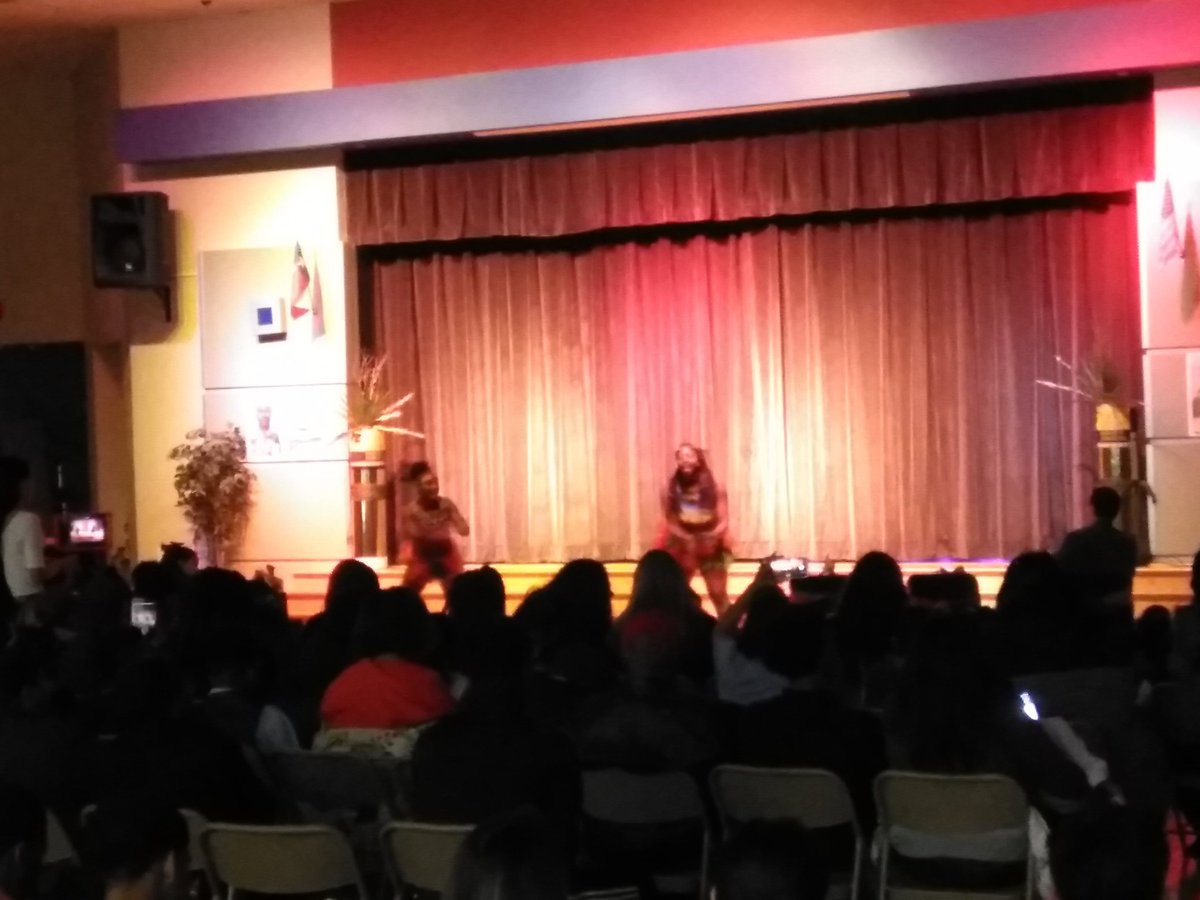 TraciSilvertho7's tweet photo. Black history program was a huge success! Thank you to all that helped putting together such an inspirational program!  @garrettgators1 @joellealedu @LoveCounseling5 @Garrett_Music11 https://t.co/OSY6NGuiBd