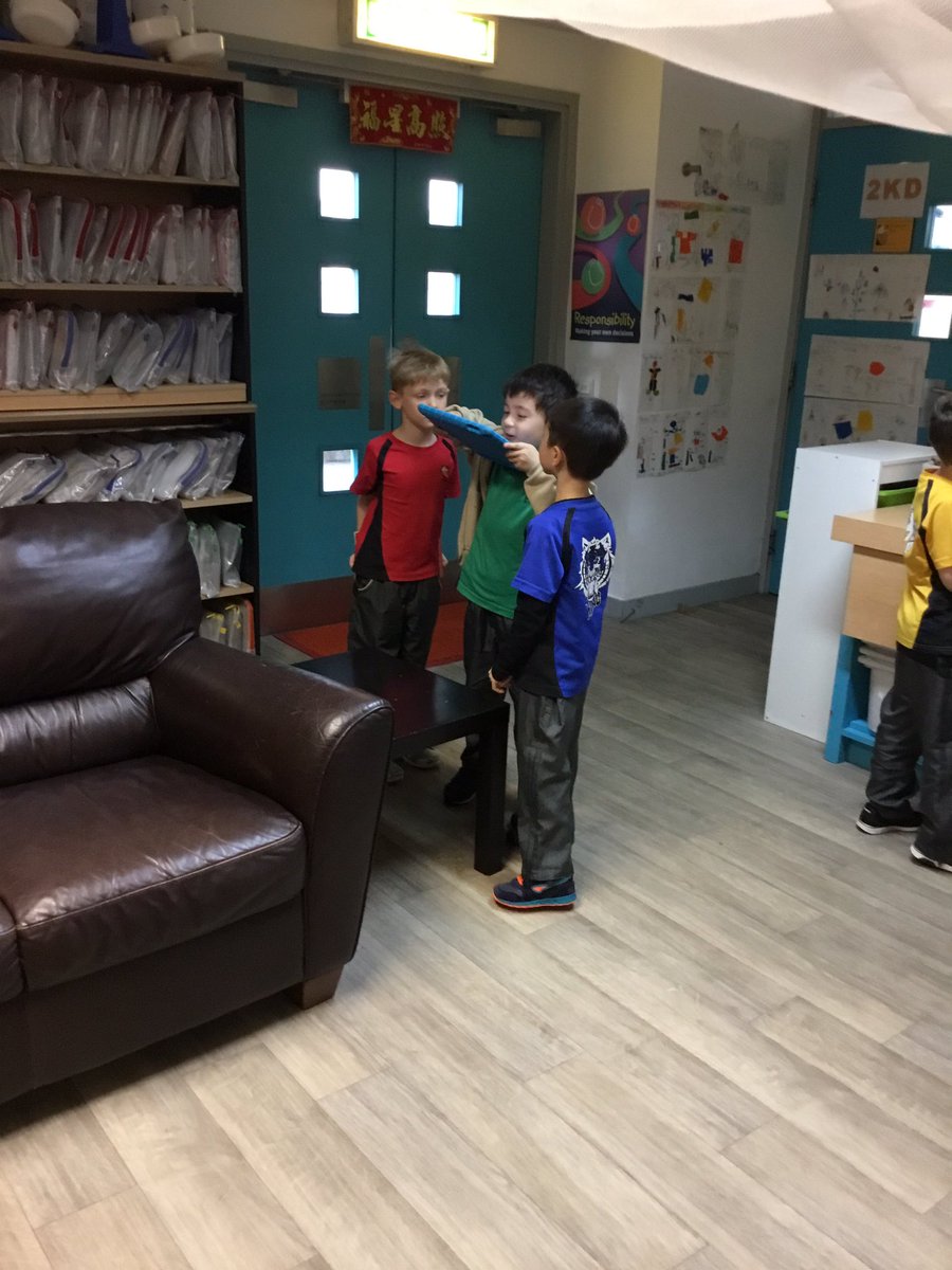 2PS_RCHK's tweet photo. @2PS2018  on a Shape hunt around RCHK! What shapes are things around made of? #RCHKpyp https://t.co/OzOZGj7T3M