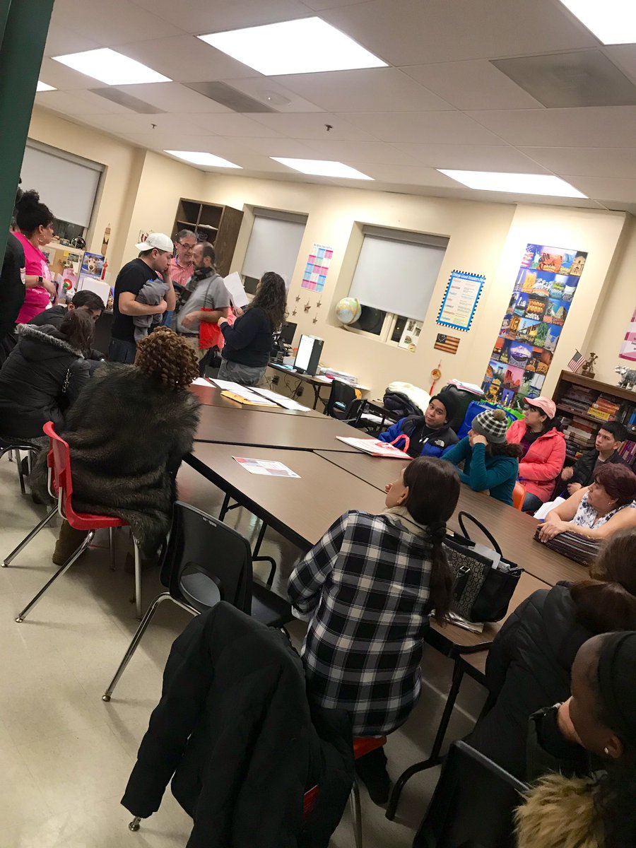 DaryannR's tweet photo. Such a successful event tonight @alc_NBPS Health Fair! Over 200 attendees participated in a myriad of services from many organizations! @RWJUH @NBTomorrow #Allin4NB #Prepare #Empower #Inspire #LiveWell #VivirBien @CityofNewBruns https://t.co/ydm9cKP4yX