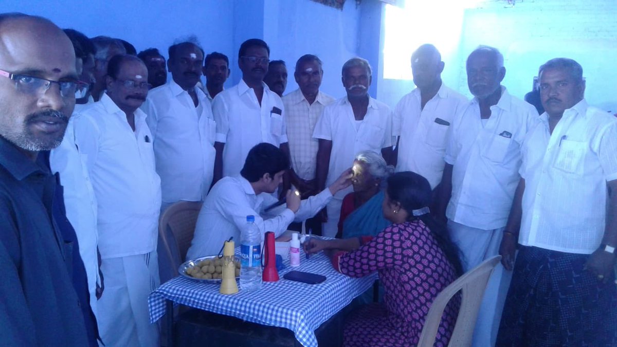 spbalakvp's tweet photo. இதயதெய்வம் புரட்சித்தலைவி அம்மா அவர்கள் 71வது பிறந்த நாளை முன்னிட்டு
கழுகுமலையில் திருநெல்வேலி அரவிந்த் கண் மருத்துவமனை மற்றும் கோவில்பட்டி நகர கழகம் சார்பில் நடைபெற்ற இலவச கண் சிகிச்சை முகாம்
கோவில்பட்டி நகரம்
#TTVDhinakaran #TTV4TNCM #AMMKForTN
@PKNagarajanAMMK
#AMMA71 https://t.co/xVS2QlOnqe