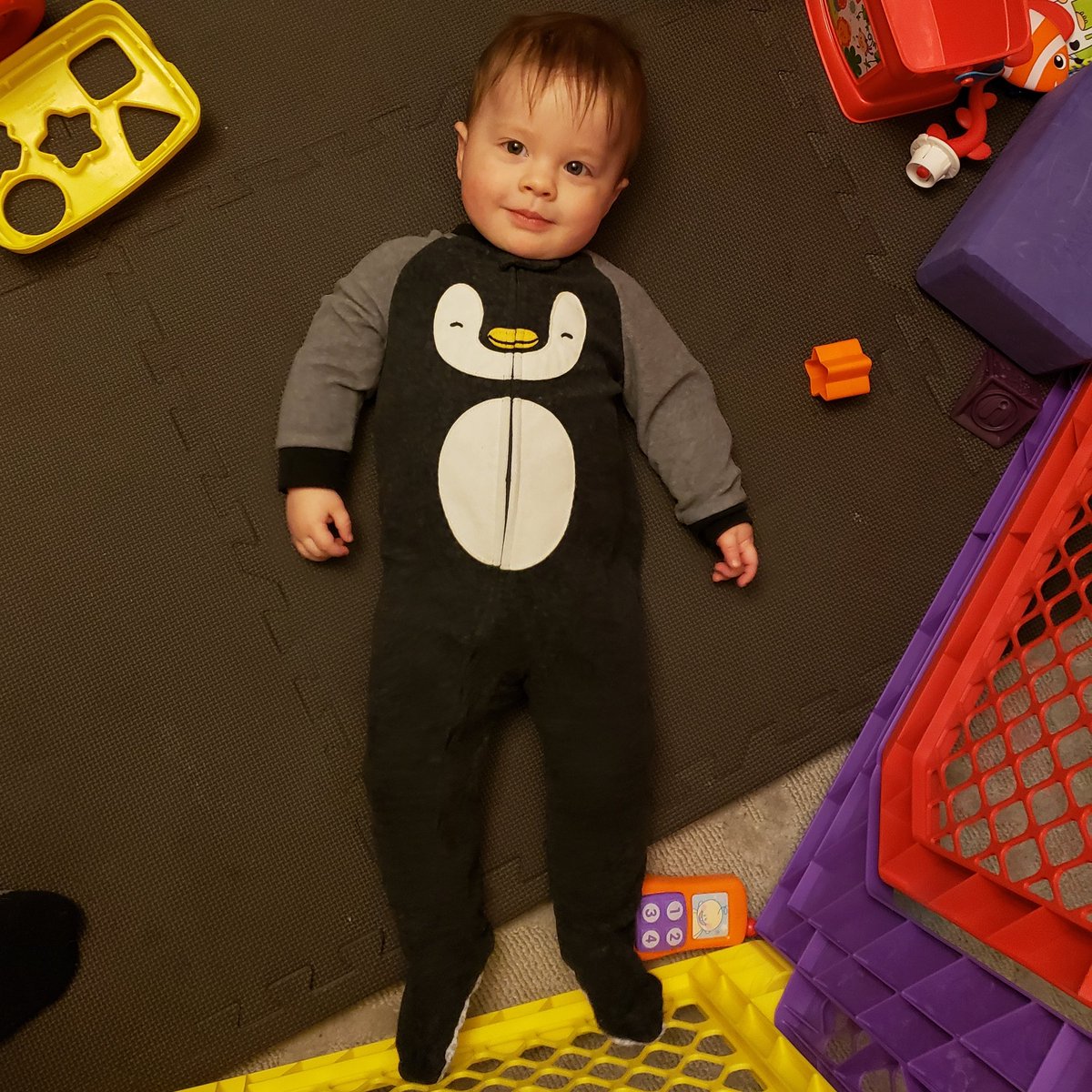 xsyntrex's tweet image. Spawn in his Tux mascot costume.  @KellyDupes #DadLife #Linux #LinuxPenguin #Tux