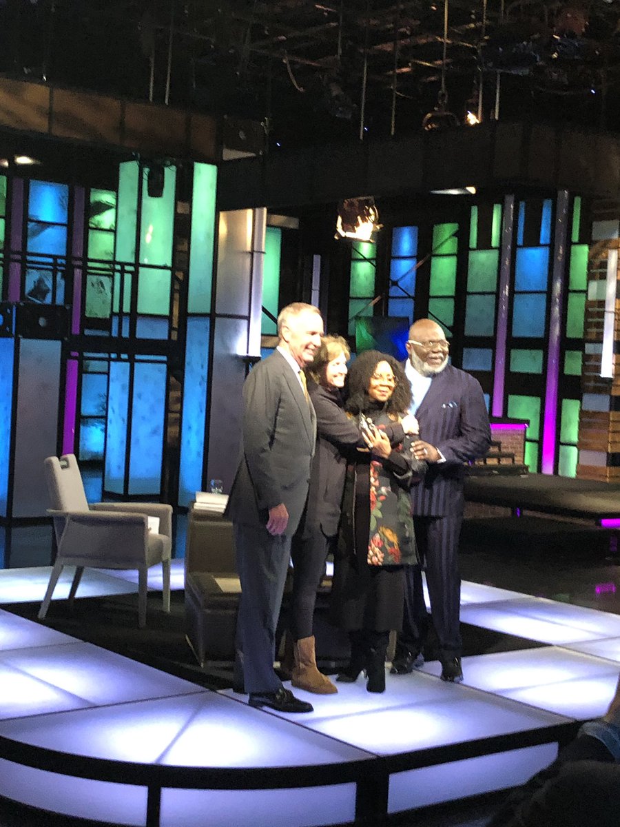 1sistr's tweet image. #ItCrushedMe @BishopJakes with Max Lucado @TBN