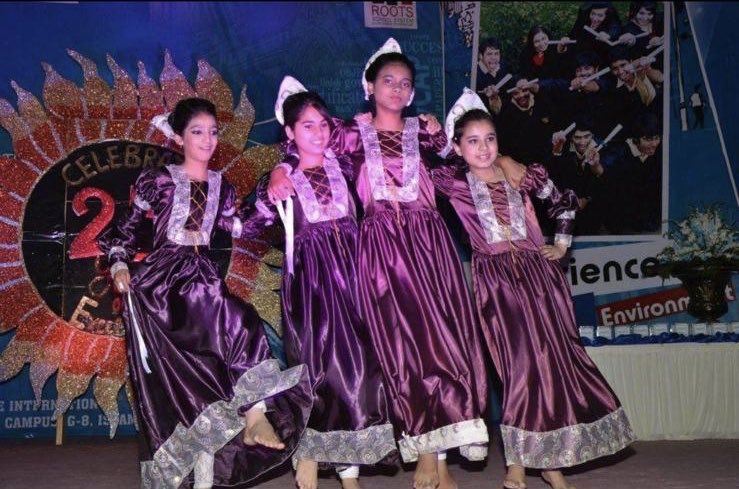 DaniaBadar's tweet photo. Tbt https://t.co/dUfDB6nFN4